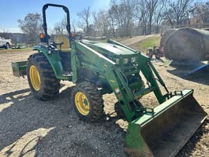 2015 John Deere 4066R Image