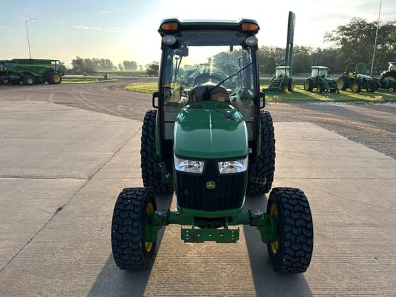 Image of John Deere 4066R equipment image 2