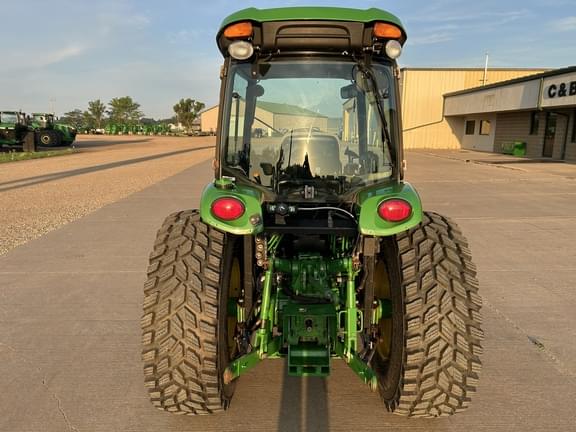 Image of John Deere 4066R equipment image 4