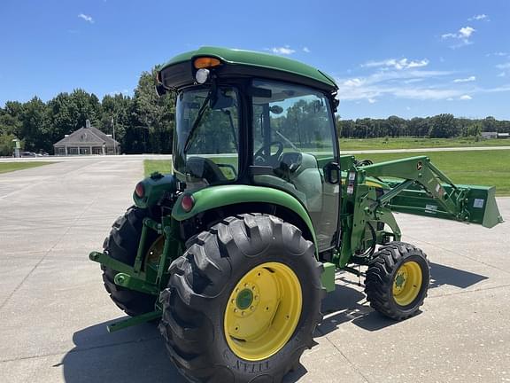 Image of John Deere 4066R equipment image 2