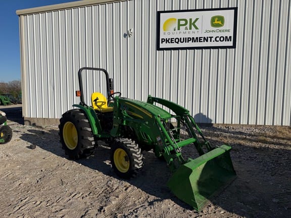 2015 John Deere 4105 Equipment Image0