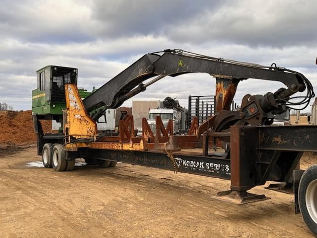 Image of John Deere 437D Primary image