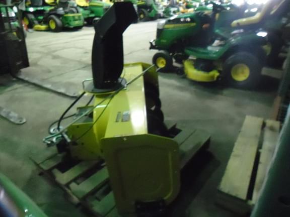 Image of John Deere 44" Snowblower equipment image 2