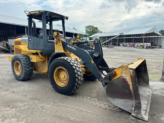 Image of John Deere 444K equipment image 3