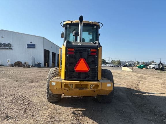 Image of John Deere 444K equipment image 3