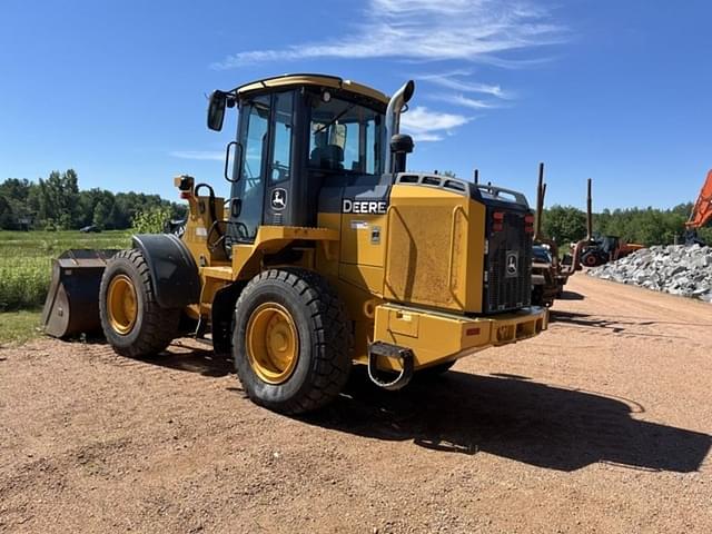 Image of John Deere 444K equipment image 3