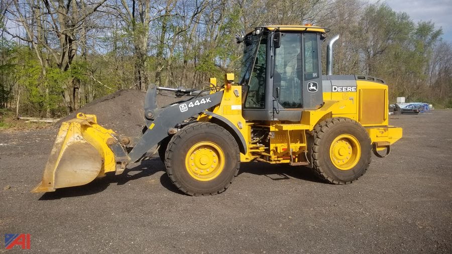 2015 John Deere 444K Equipment Image0