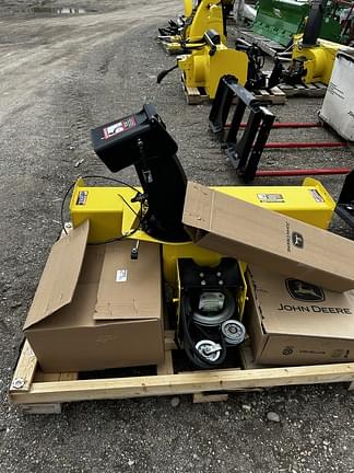 Image of John Deere 44" Snowblower equipment image 2