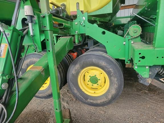 Image of John Deere 455 equipment image 3