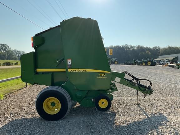 Image of John Deere 459 equipment image 3