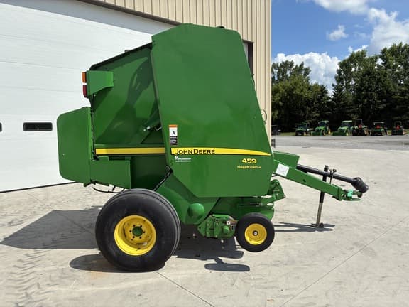 Image of John Deere 459 equipment image 1