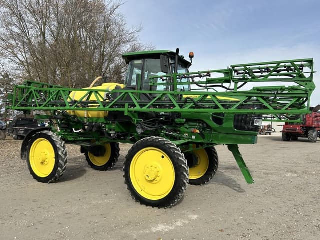 Image of John Deere 4630 equipment image 1