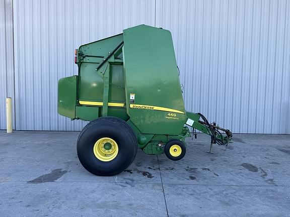 Image of John Deere 469 Megawide Plus equipment image 3