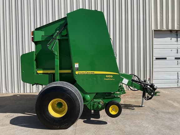 Image of John Deere 469 equipment image 1
