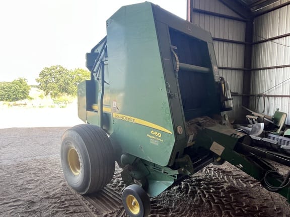 2015 John Deere 469 Equipment Image0