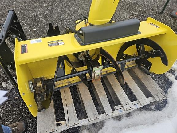 Image of John Deere 47" Snow Blower equipment image 1