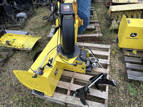 Image of John Deere 47" Snow Blower Image 1