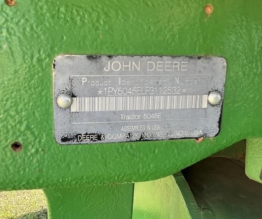 Image of John Deere 5045E equipment image 4