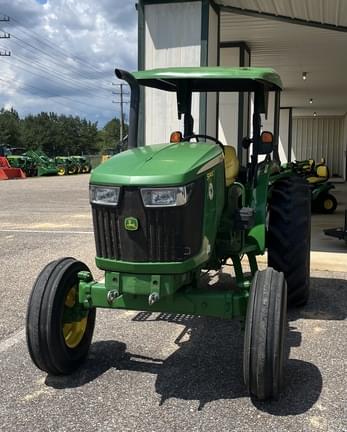 Image of John Deere 5045E equipment image 1