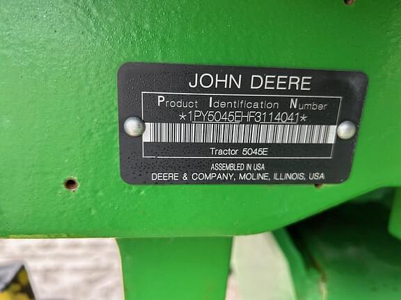 Image of John Deere 5045E equipment image 3