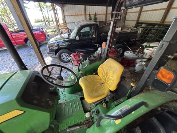 Image of John Deere 5045E equipment image 2