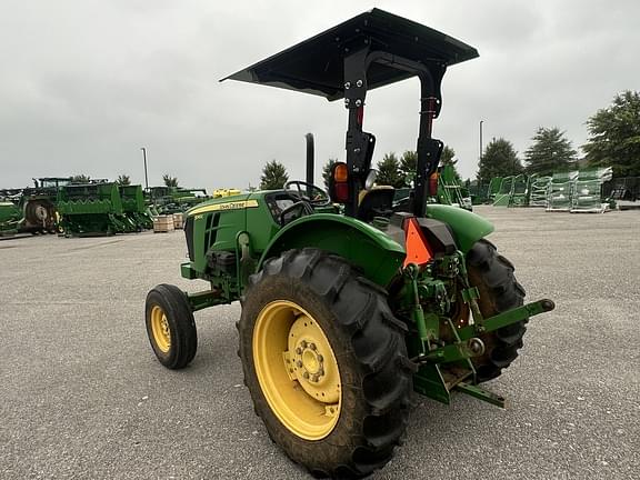 Image of John Deere 5045E equipment image 2