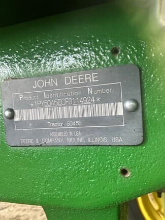 Image of John Deere 5045E equipment image 3