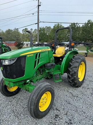 Image of John Deere 5045E equipment image 2