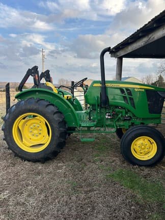 Image of John Deere 5045E equipment image 2