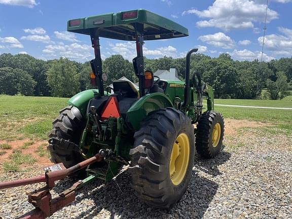 Image of John Deere 5045E equipment image 3