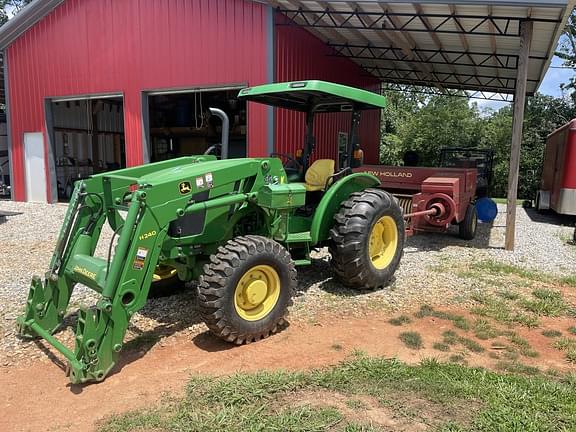 Image of John Deere 5045E equipment image 4