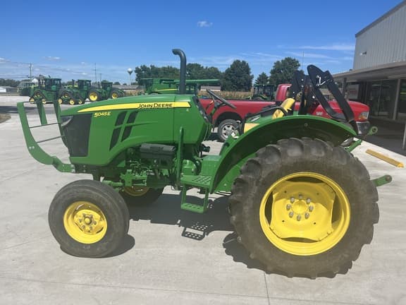 Image of John Deere 5045E Primary image