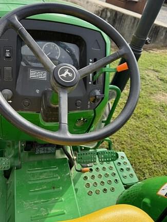 Image of John Deere 5045E equipment image 2