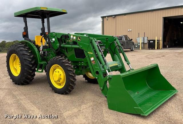 Image of John Deere 5045E equipment image 2