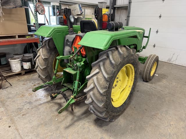 Image of John Deere 5055D equipment image 4