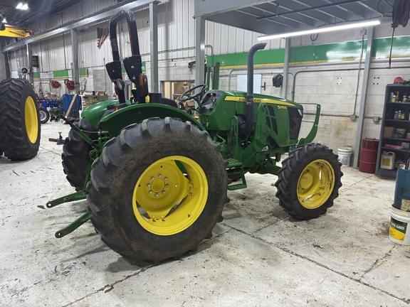 Image of John Deere 5055E equipment image 1