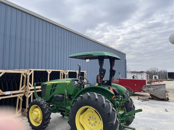 Image of John Deere 5055E equipment image 1