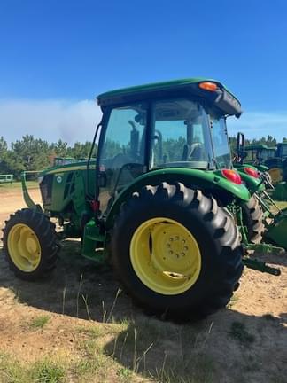 Image of John Deere 5055E equipment image 2