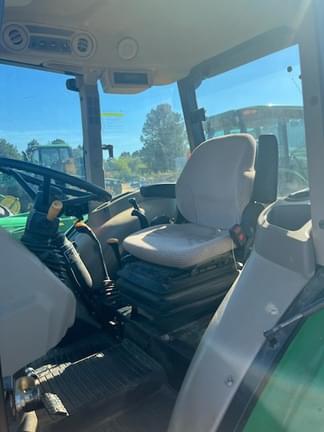 Image of John Deere 5055E equipment image 4