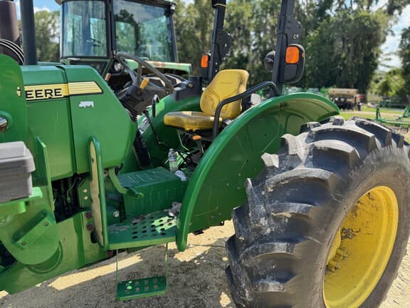 Image of John Deere 5055E equipment image 2