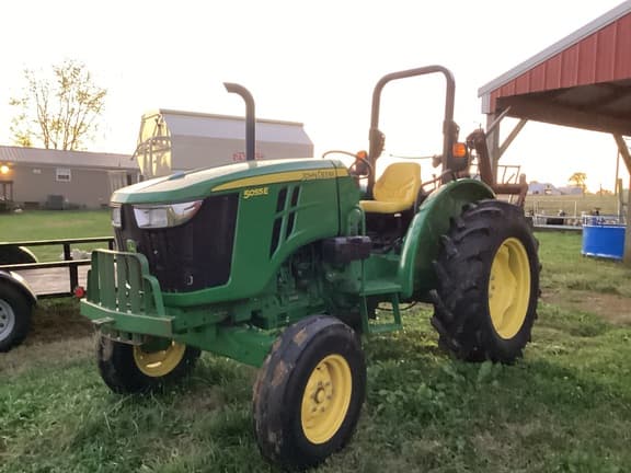 Image of John Deere 5055E Primary image