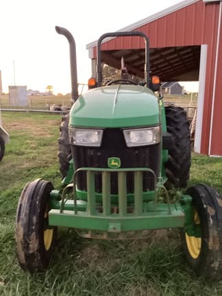 Image of John Deere 5055E equipment image 3