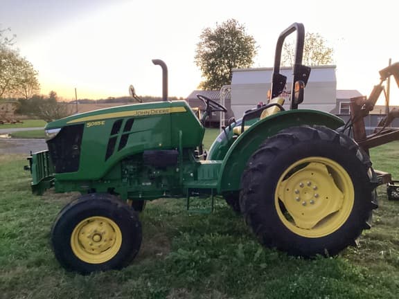 Image of John Deere 5055E equipment image 2