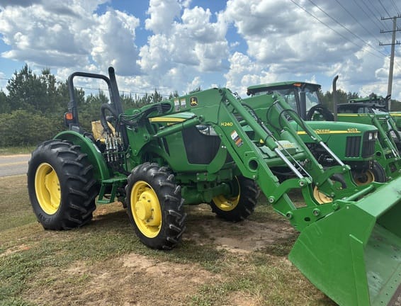 2015 John Deere 5055E Equipment Image0