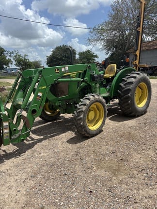 2015 John Deere 5055E Equipment Image0