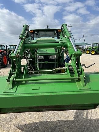 Image of John Deere 5055E equipment image 4