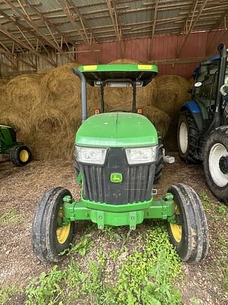 Image of John Deere 5055E equipment image 4