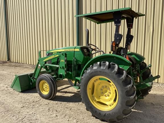Image of John Deere 5055E equipment image 3