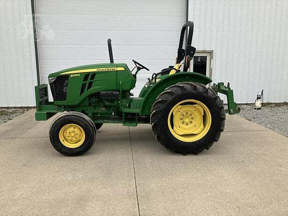Image of John Deere 5055E Primary image