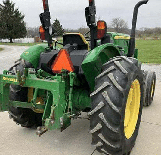 Image of John Deere 5055E Image 1